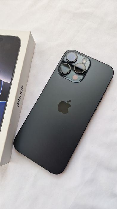 IPHONE 16 pro max 256g com 3 meses