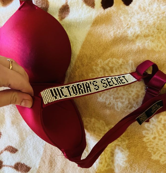 Бюстгальтери 80 85 C Viktoria Secret