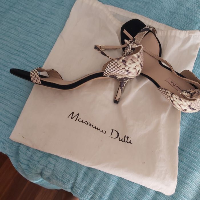 Sandalias massimo dutti novas n40