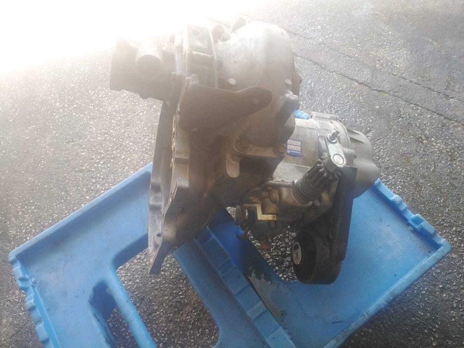 Caixa de 5 Velocidades Chrysler Voyager de 1998 2.5 TD
