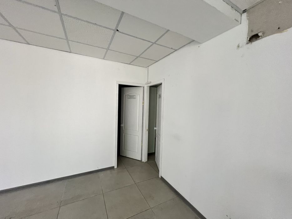 Оренда торгівельного приміщення, 56м2, вул. Автозаводська