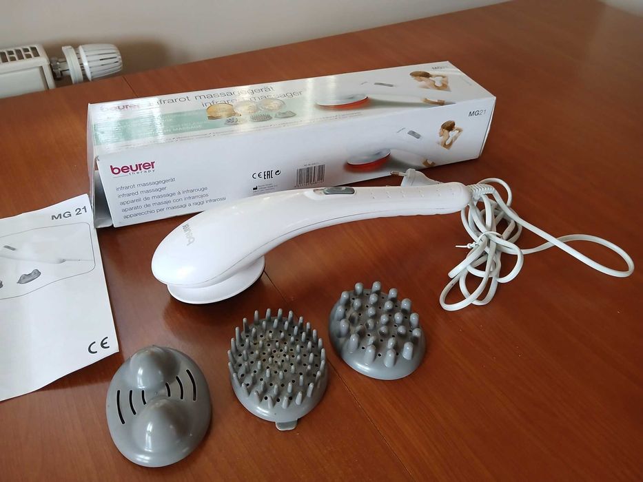 Masażer z promiennikiem podczerwieni MG 21 do wibracyjnego masażu