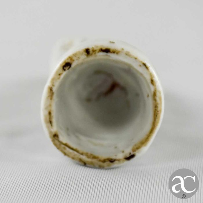 Figura de Nossa Senhora em porcelana Vieux Paris, séc. XIX