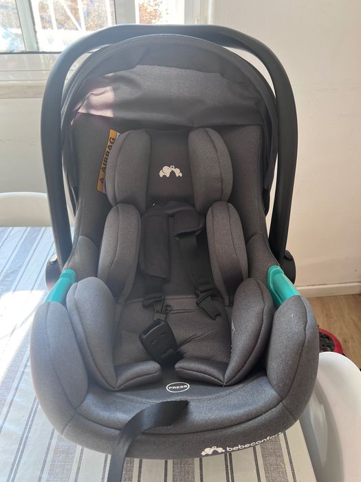 Carrinho de bebê e Bumbo