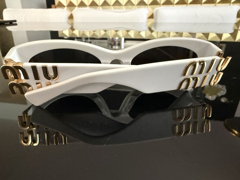 Oculos de sol originais Miu Miu