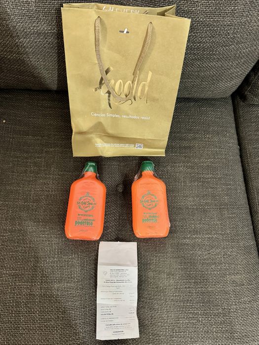 Shampo e Condicionador da Poderosa. GoldSpell. Nova/Selada e cFactura