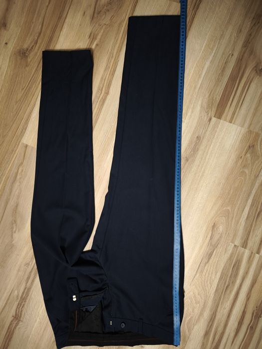 Garnitur marynarka spodnie granatowy