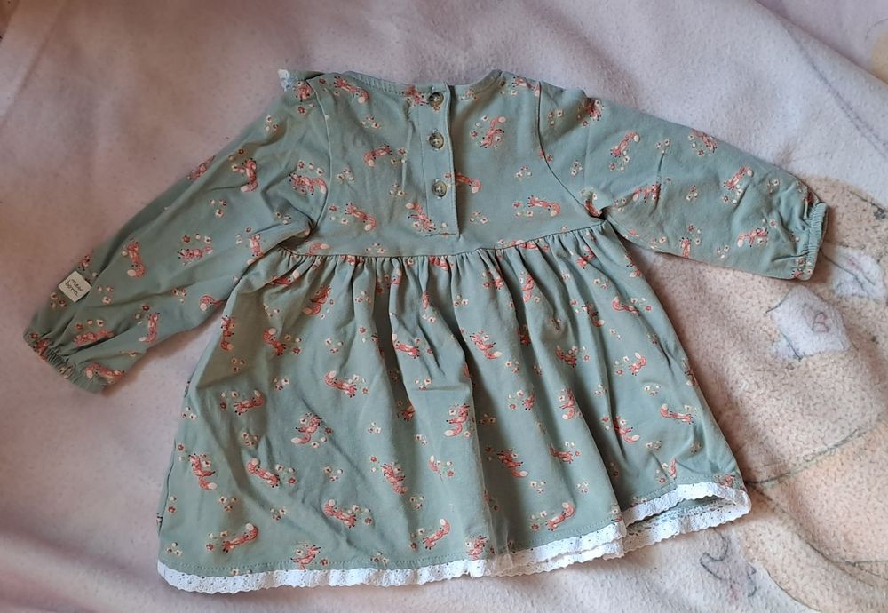 Sukienka Reserved 62