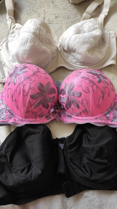 Biustonosze zestaw 80 C