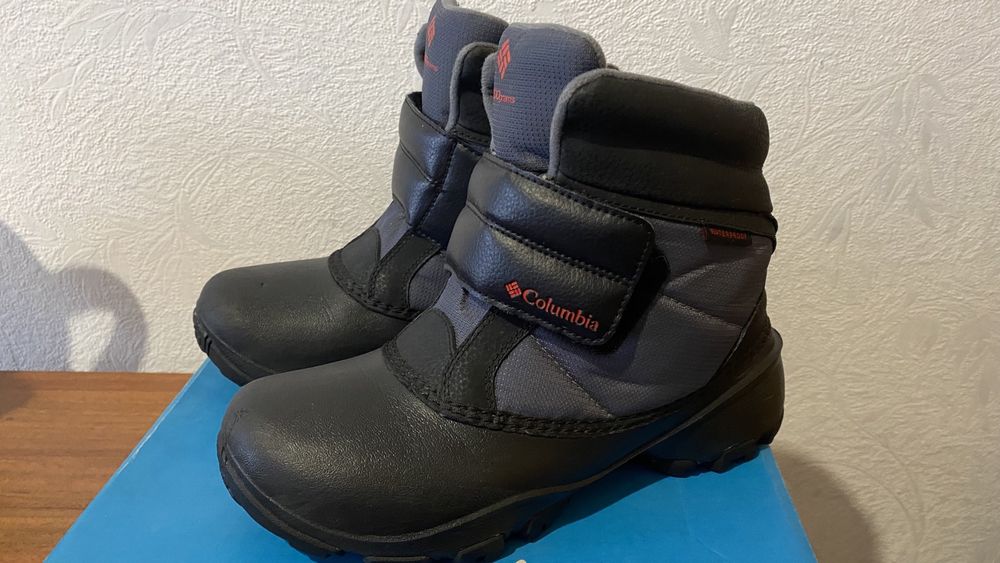 Зимові  Columbia cruser чоботи ботинки 37 размер 24 см стелька