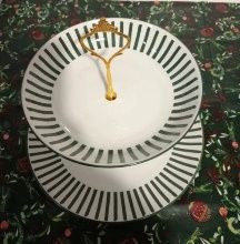 Fruteira ou porta bolo em louça