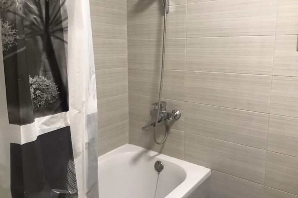 Оренда 1 кім просп. Злуки