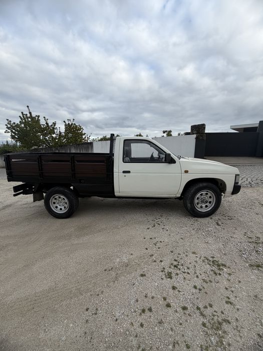 Nissan D21 TD25 4x4 - 178.000 Km