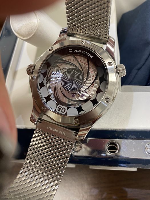 Omega seamaster diver 300 bond 60