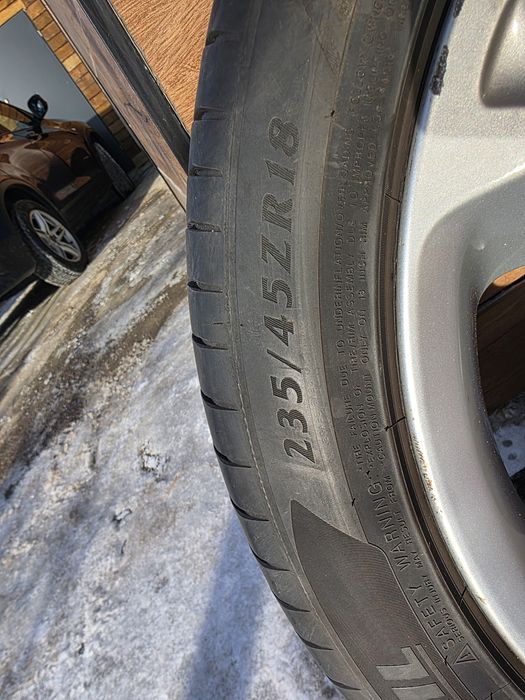Opony wraz z  felgami BMW X1