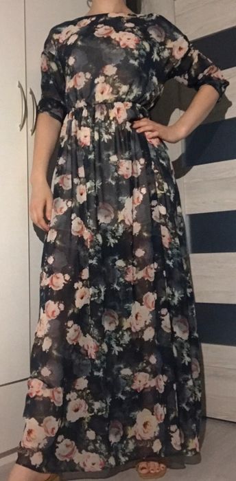 Zwiewna długa sukienka w pastelowe kolory r. M