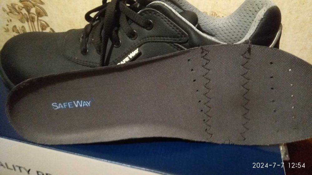 рабочая обувь , полуботинки Safe Way 43р. б/у. Италия.