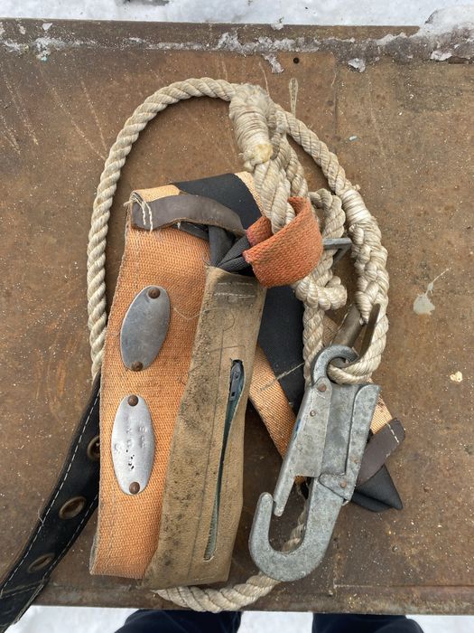 Монтажний стражувальний пояс