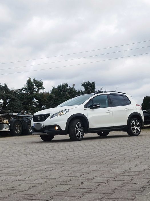 Peugeot 2008 gt-line biała perła panorama navii