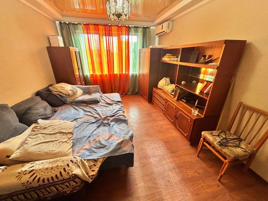 Продается 2-комнатная квартира, р-н Артема.  Торг