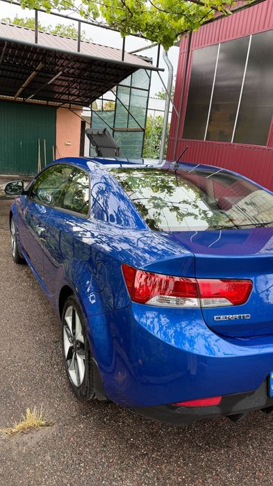 Kia Cerato купе, авто