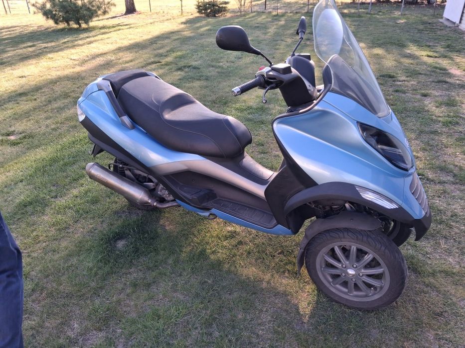 Skuter Piaggio MP3 250cm Ładny