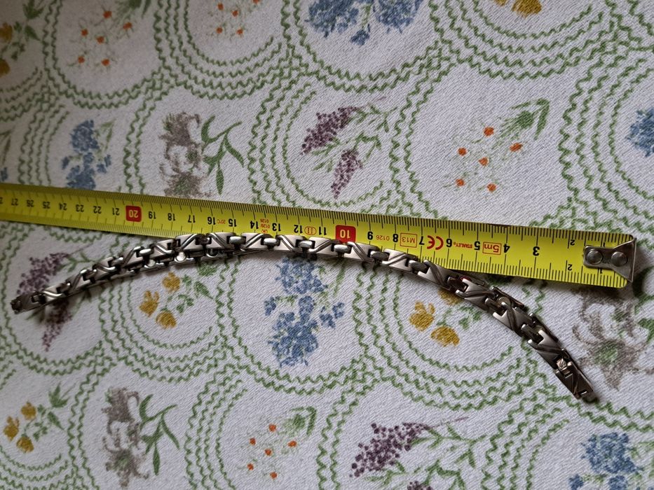 Naszyjnik magnetyczny tytanowy BMW z USA