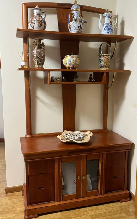 Móvel TV em cerejeira em excelente estado de conservação