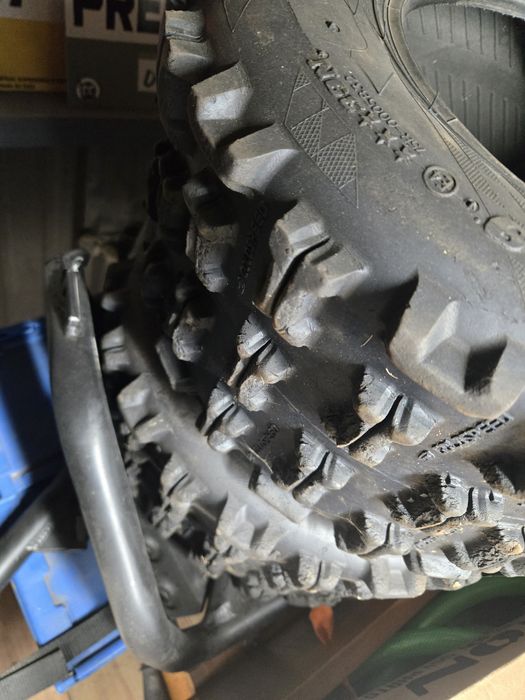 Vendo vários pneus para moto4