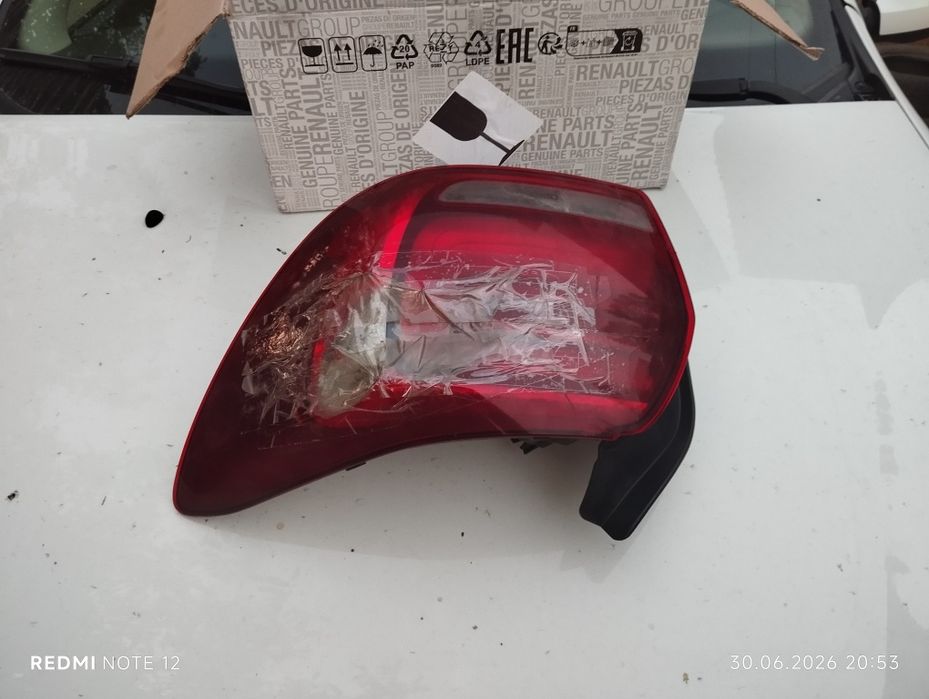 Задній правий фонарь Renault Logan 2.