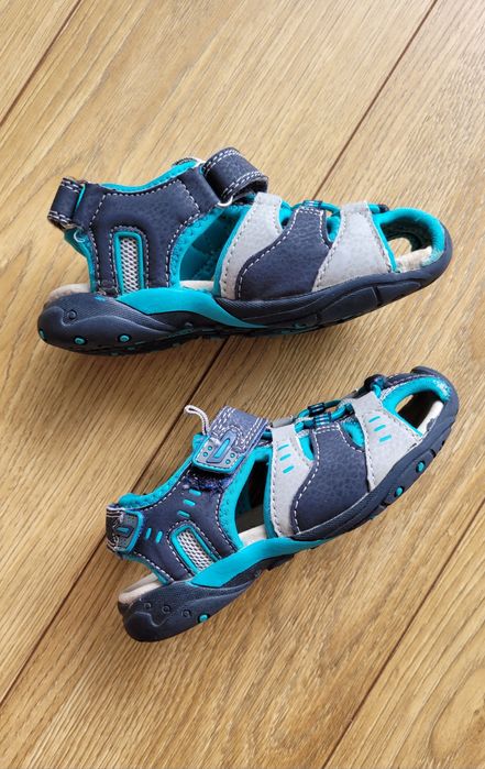 Sandały Smyk rozmiar 26