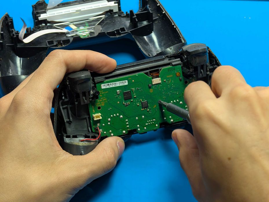 Сервіс - Ремонт PlayStation 4 та 5,Xbox One/Series та ремонт геймпадів