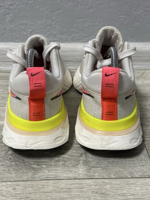 Кросівки Nike React Infinity Run Flyknit 2