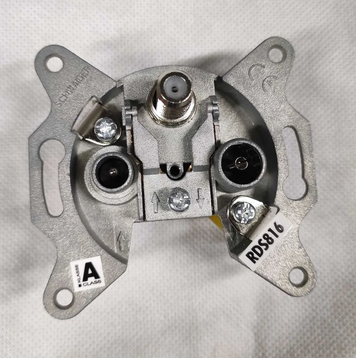 Schwaiger DD16 RDS816 gniazdo antenowe zestaw 10sztuk