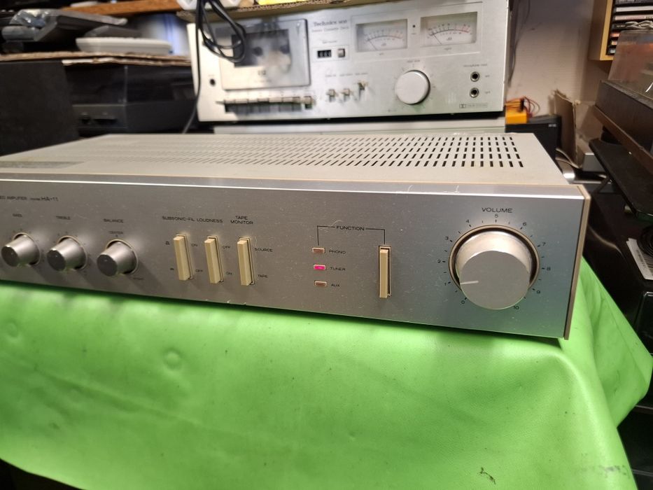 Wzmacniacz Hitachi HA-11