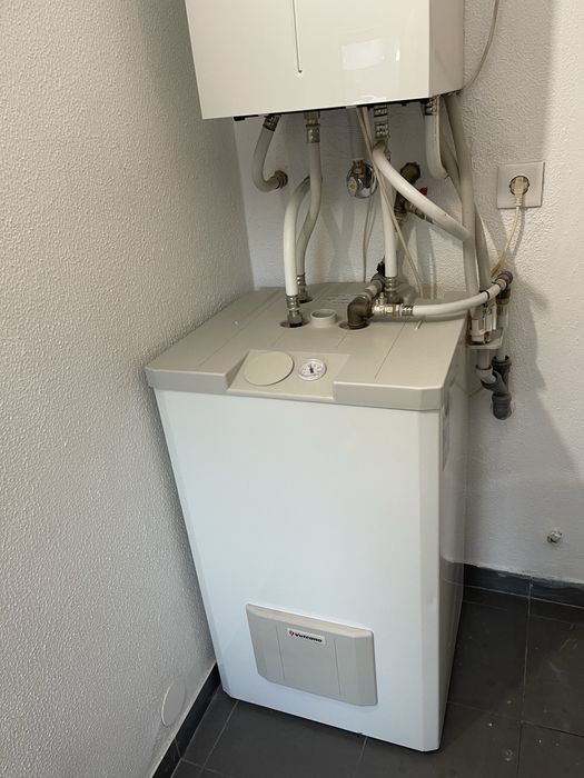 Caldeira e deposito de agua da marca Vulcano