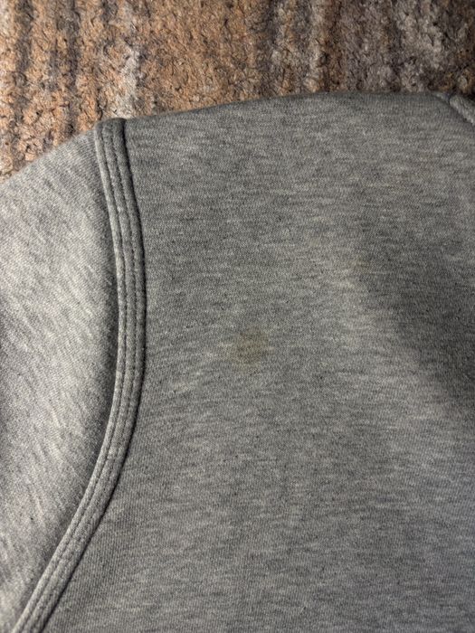 Szara bluza nike