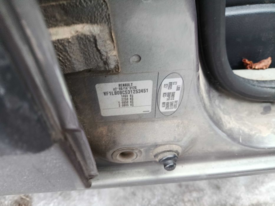 Renault Thalia 1 2004r 1.4b NA CZĘŚCI