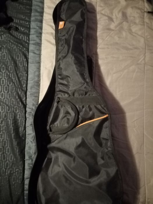 Guitarra 90cm com mochila e palheta