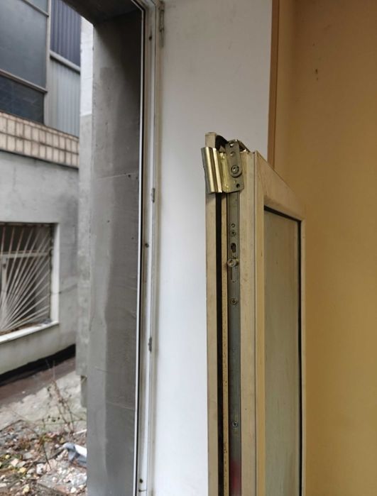 Ремонт окон и дверей Регулировка замена уплотнителя