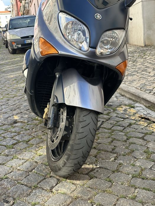 Yamaha TMAX 500 de 2006 com poucos kms