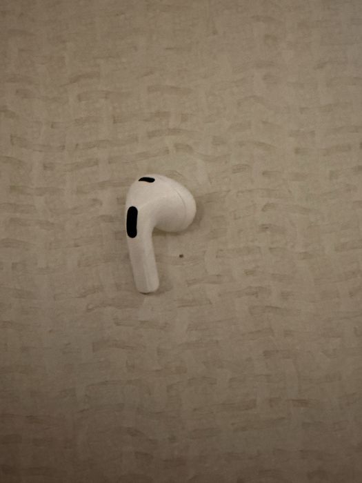 airpods 3 правий