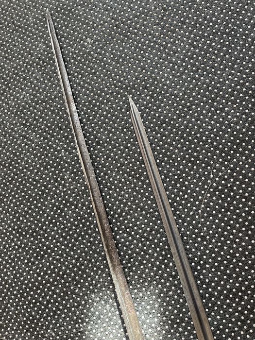 Dwa bagnety  tulejowy i lebel