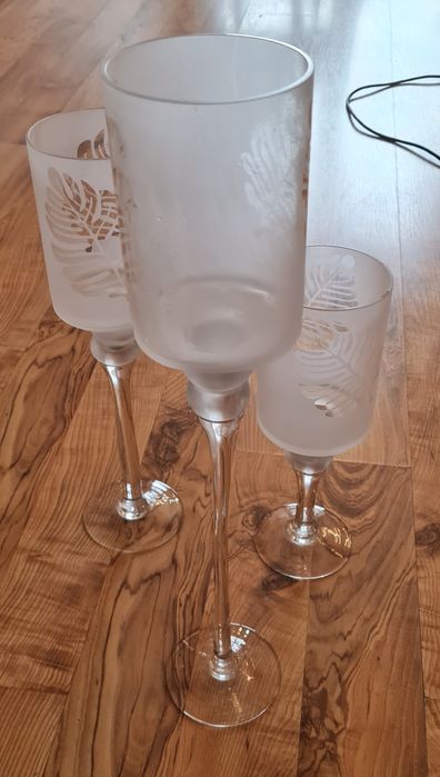 Komplet 3 szklanych świeczników