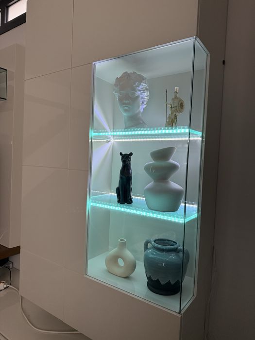 Móvel TV com painel e estante Evanyrouse