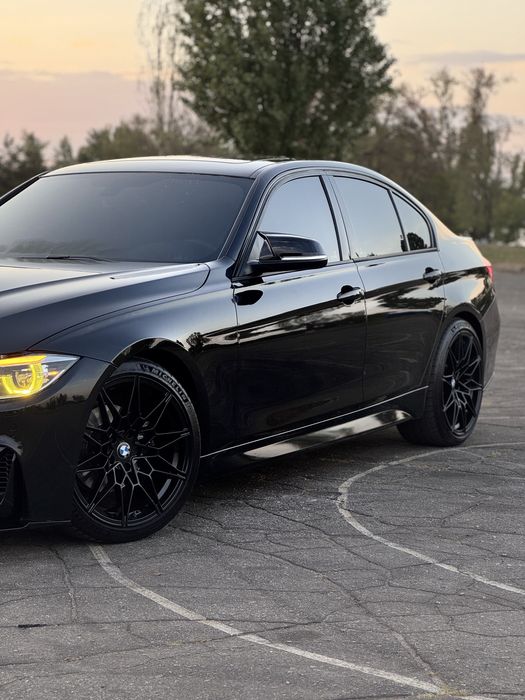 BMW 328i Xdrive 2016