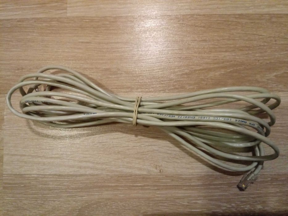 Kabel sieciowy do internetu RJ45.