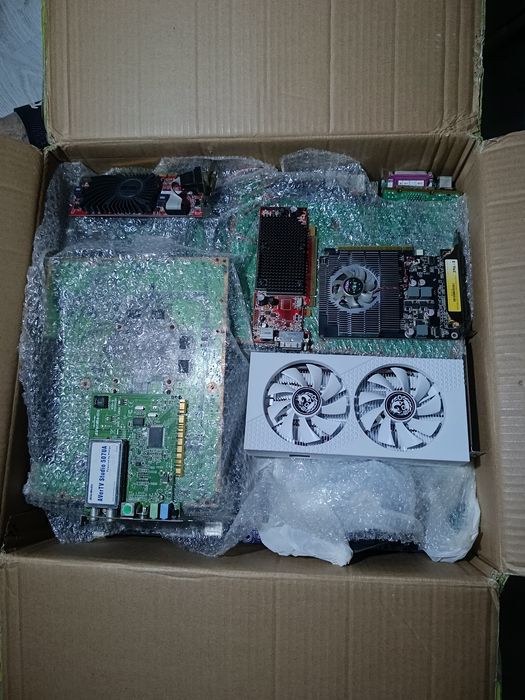Лут-бокс с компьютерным железом(материнки, процы, озу, видеокарты)