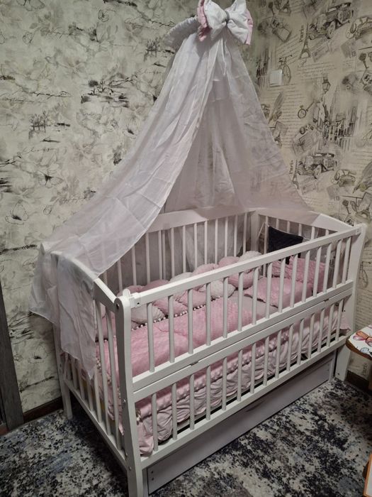 Дитяча краватка в гарному стані