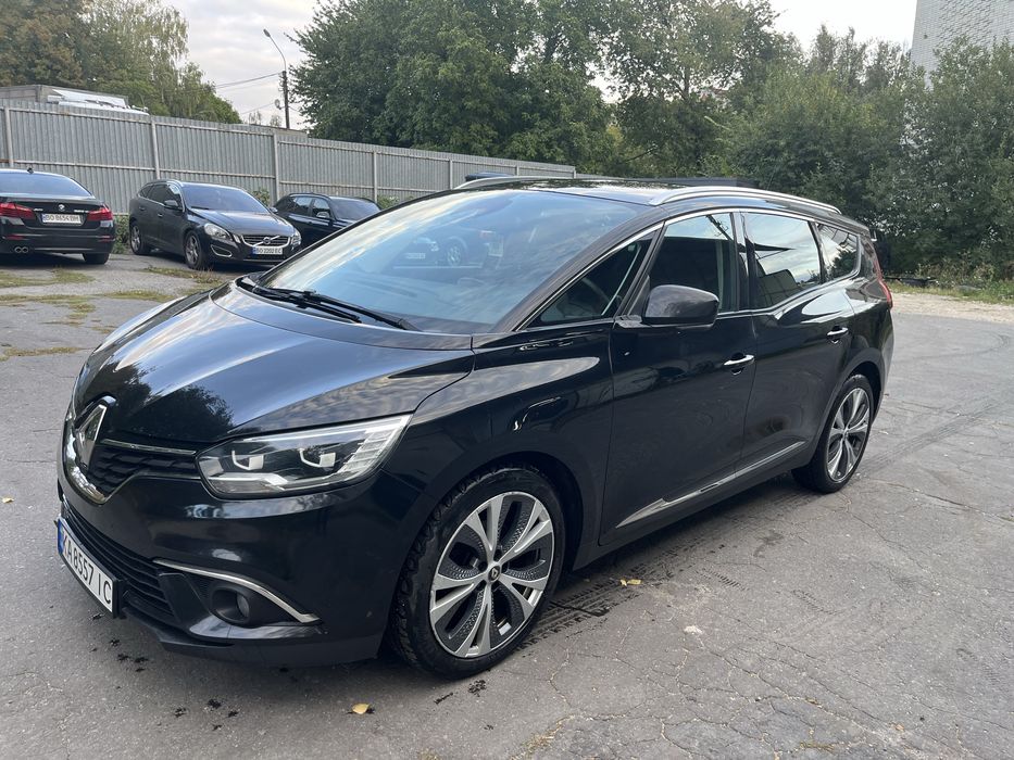 Renault Scenic 7 місць